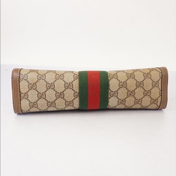 ***SALE*** Authentic Gucci Supreme Clutch - Picture 3 of 13